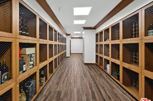 10727 Wilshire Blvd, Los Angeles, CA 90024 - Photo 48