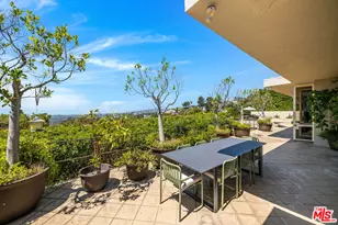9656 Lawlen Way, Los Angeles, CA 90210 - Photo 32