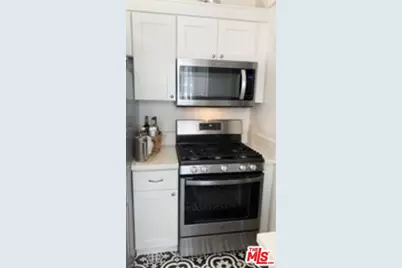 701 Lorraine Blvd, Los Angeles, CA 90005 - Photo 10