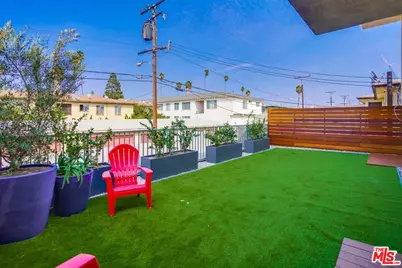 621 E 99th St, Inglewood, CA 90301 - Photo 16