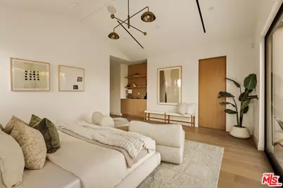 1758 S Holt Ave, Los Angeles, CA 90035 - Photo 22