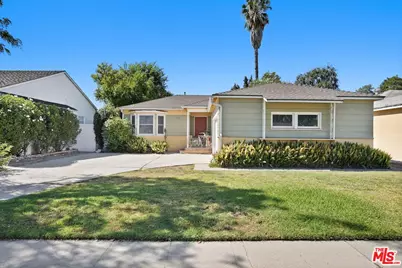 17646 Delano St, Los Angeles, CA 91316 - Photo 2