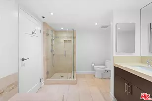 10660 Wilshire Blvd, Los Angeles, CA 90024 - Photo 12