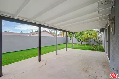 22932 Covello St, Los Angeles, CA 91307 - Photo 34