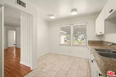 22932 Covello St, Los Angeles, CA 91307 - Photo 14