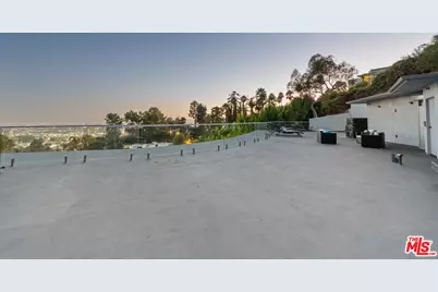 6181 Temple Hill Dr, Los Angeles, CA 90068 - Photo 54