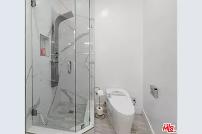 6181 Temple Hill Dr, Los Angeles, CA 90068 - Photo 32