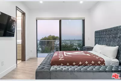 6181 Temple Hill Dr, Los Angeles, CA 90068 - Photo 30