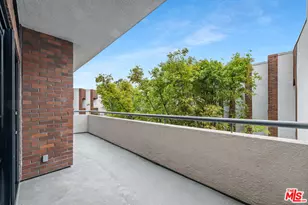 200 N Swall Dr, Beverly Hills, CA 90211 - Photo 16