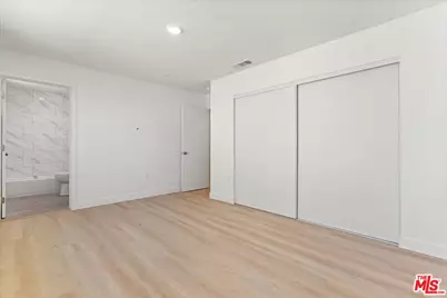 791 E 41st St, Los Angeles, CA 90011 - Photo 4