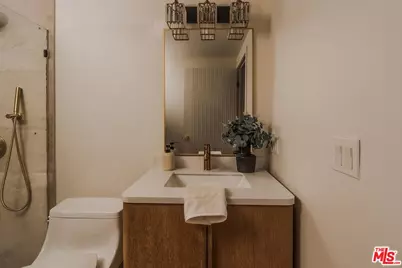 5211 Baza Ave, Los Angeles, CA 91364 - Photo 34