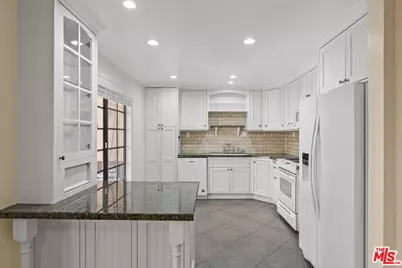 12321 Ocean Park Blvd #2, Los Angeles, CA 90064 - Photo 4