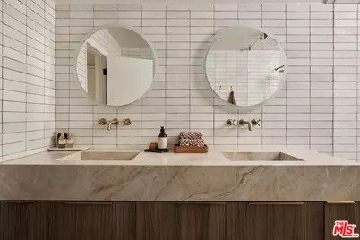 3731 Blue Canyon Dr, Studio City, CA 91604 - Photo 18