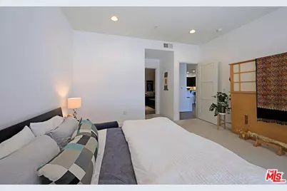4820 Bellflower Ave #206, North Hollywood, CA 91601 - Photo 10