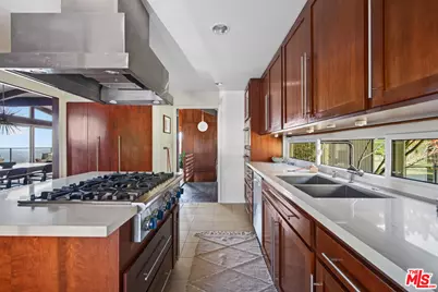 1604 Woodglen Ln, Altadena, CA 91001 - Photo 14