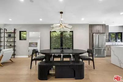 713 N Sierra Bonita Ave, Los Angeles, CA 90046 - Photo 12