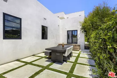 713 N Sierra Bonita Ave, Los Angeles, CA 90046 - Photo 42