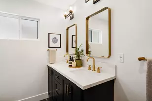 2940 11th Ave, Los Angeles, CA 90018 - Photo 26