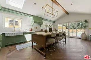 224 N Bowling Green Way, Los Angeles, CA 90049 - Photo 20