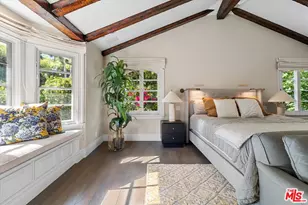 3171 Abington Dr, Los Angeles, CA 90210 - Photo 22