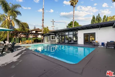 22505 Macfarlane Dr, Los Angeles, CA 91364 - Photo 24