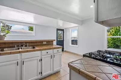 901 W Brazil St, Compton, CA 90220 - Photo 18