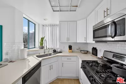 1511 16th St #201, Santa Monica, CA 90404 - Photo 24
