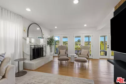 4243 Don Carlos Dr, Los Angeles, CA 90008 - Photo 38