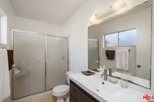 10525 Tennessee Ave, Los Angeles, CA 90064 - Photo 32