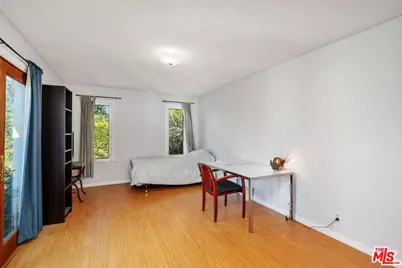 10525 Tennessee Ave, Los Angeles, CA 90064 - Photo 30