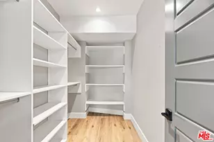 1348 S Burnside Ave, Los Angeles, CA 90019 - Photo 14