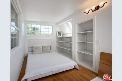 3980 Hopevale Dr, Los Angeles, CA 91403 - Photo 16