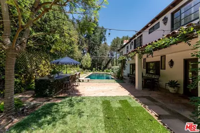 11662 Duque Dr, Studio City, CA 91604 - Photo 48