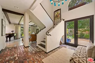 11662 Duque Dr, Studio City, CA 91604 - Photo 2