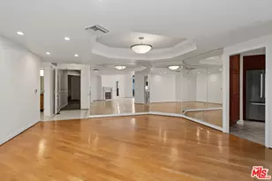 430 N Oakhurst Dr, Beverly Hills, CA 90210 - Photo 18