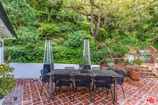 9151 Warbler Pl, Los Angeles, CA 90069 - Photo 16