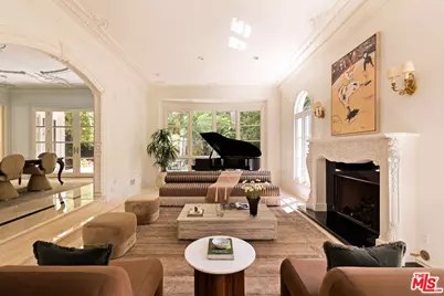 166 N McCadden Pl, Los Angeles, CA 90004 - Photo 8