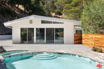 9659 Cedarbrook Dr, Los Angeles, CA 90210 - Photo 8