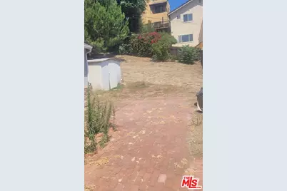 21427 Dumetz Rd, Los Angeles, CA 91364 - Photo 10