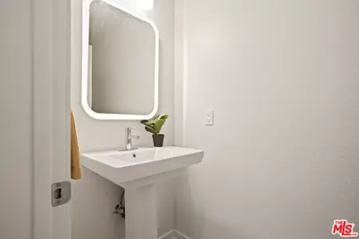 794 Colorado Cir, Carson, CA 90745 - Photo 12