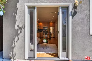 5065 Goodland Ave, Los Angeles, CA 91607 - Photo 44