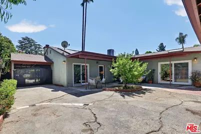 5065 Goodland Ave, Los Angeles, CA 91607 - Photo 42