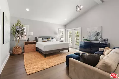 222 N St Andrews Pl, Los Angeles, CA 90004 - Photo 16