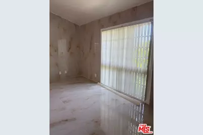 24316 Burbank Blvd, Woodland Hills, CA 91367 - Photo 12