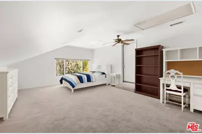 15810 Castlewoods Dr, Sherman Oaks, CA 91403 - Photo 10