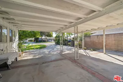 7351 Zelzah Ave, Los Angeles, CA 91335 - Photo 4