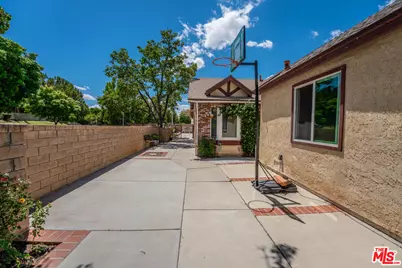 37603 Melton Ave, Palmdale, CA 93550 - Photo 28