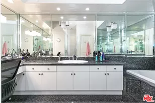 9000 Cynthia St, West Hollywood, CA 90069 - Photo 14