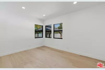 6150 Sylvia Ave, Tarzana, CA 91335 - Photo 14