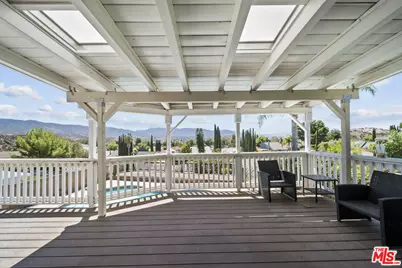 15362 Rhododendron Dr, Santa Clarita, CA 91387 - Photo 38